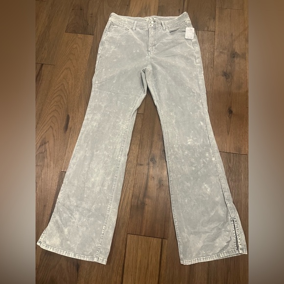 NWT We the Free Womens Jeans Size 32 - Picture 1 of 3